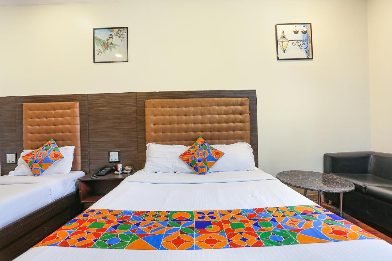 Hotel Aksa Powai Βομβάη Εξωτερικό φωτογραφία